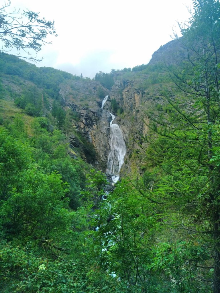 Cascade de Dormilouse depuis l'approche